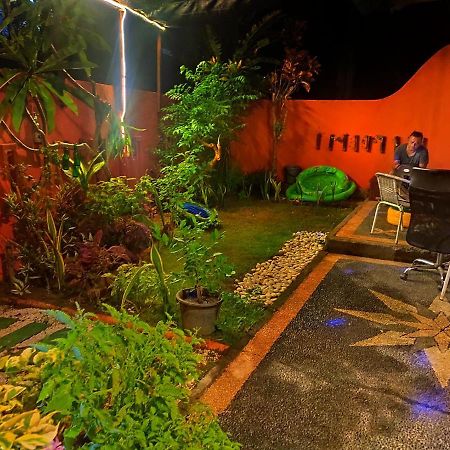 Bunk'D Backpackers Villa 金巴兰 外观 照片